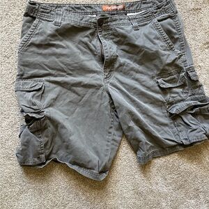 Men's Gray Cargo Shorts